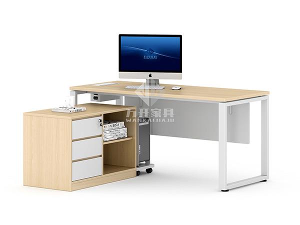 主任辦公桌